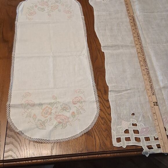 Vintage Bundle Of 2 Linen & Lace Table Runners - Picture 5 of 7